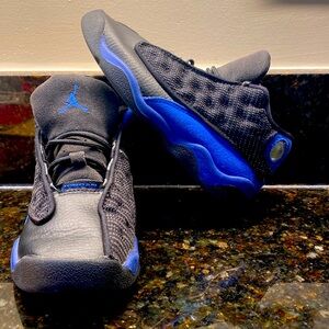 Jordan 13 (XIII) Hyper Royal Black
